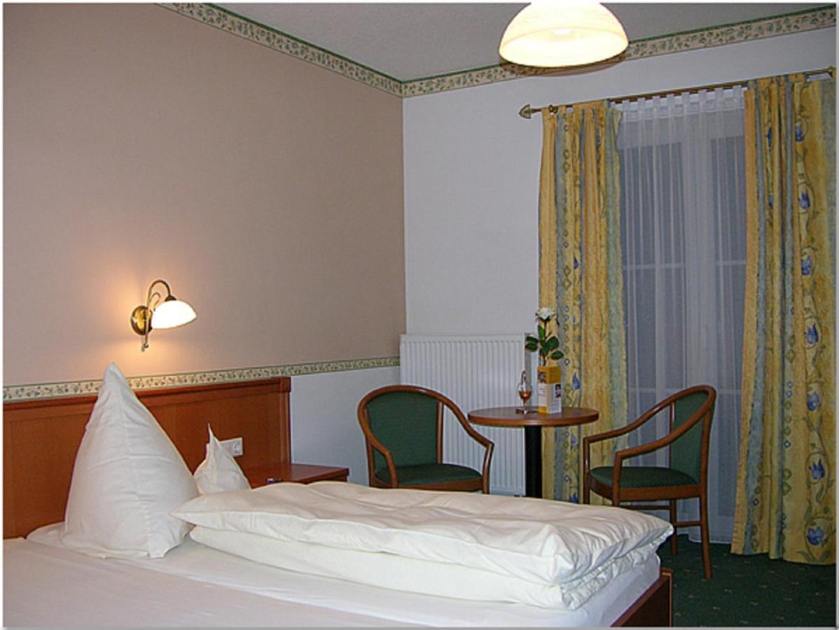 Landgasthof-Hotel Hammermuehle Donaustauf Exteriör bild